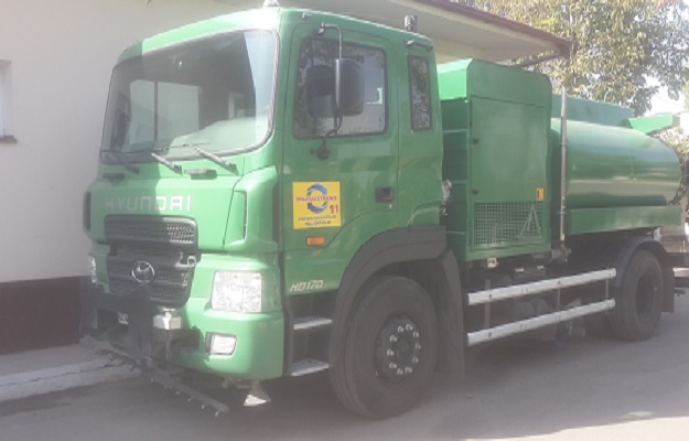 Gоливомоечнfz машинf Hyundai