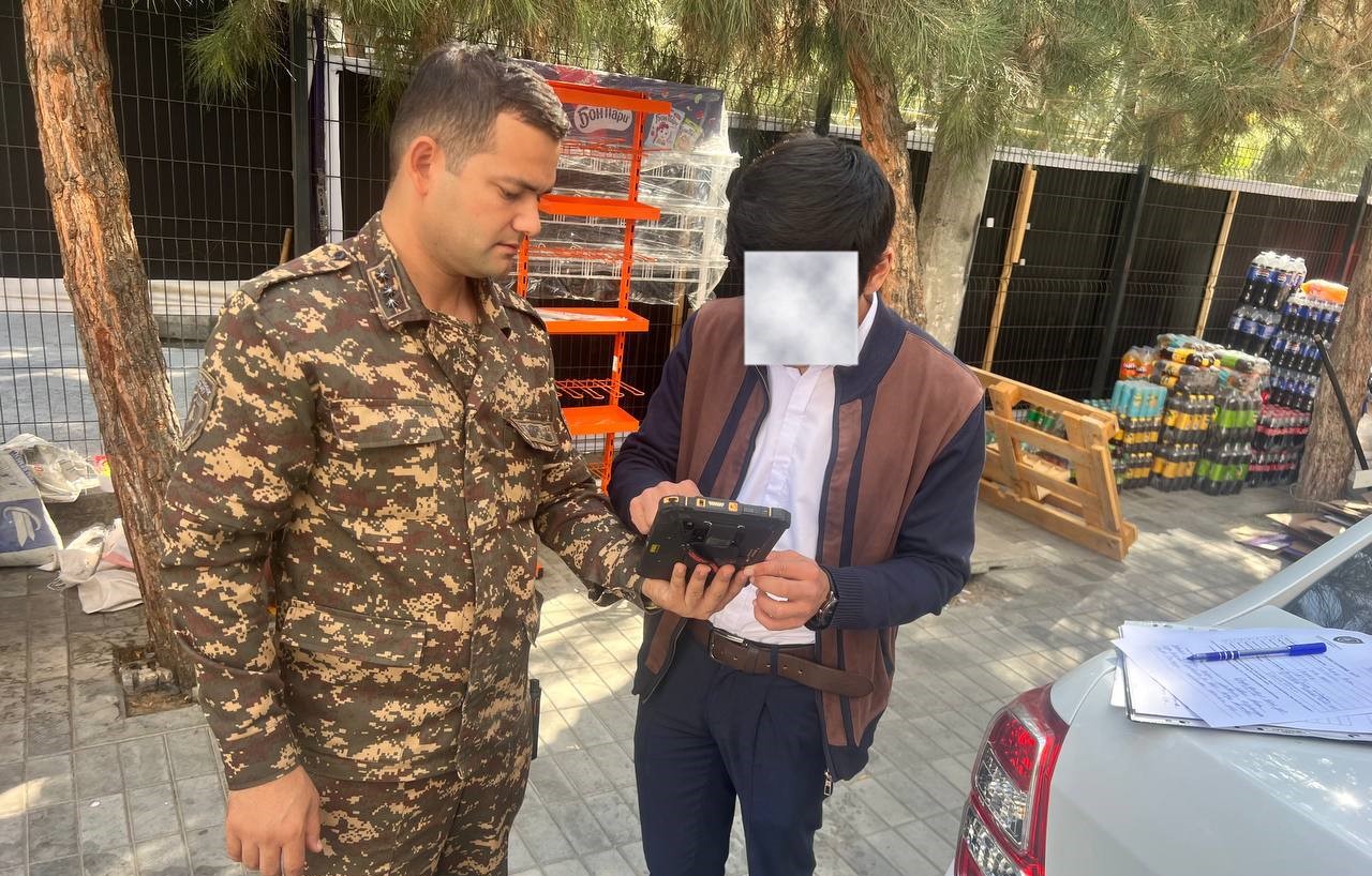 Тех, кто выбрасывает отходы в неустановленном месте, штрафуют.